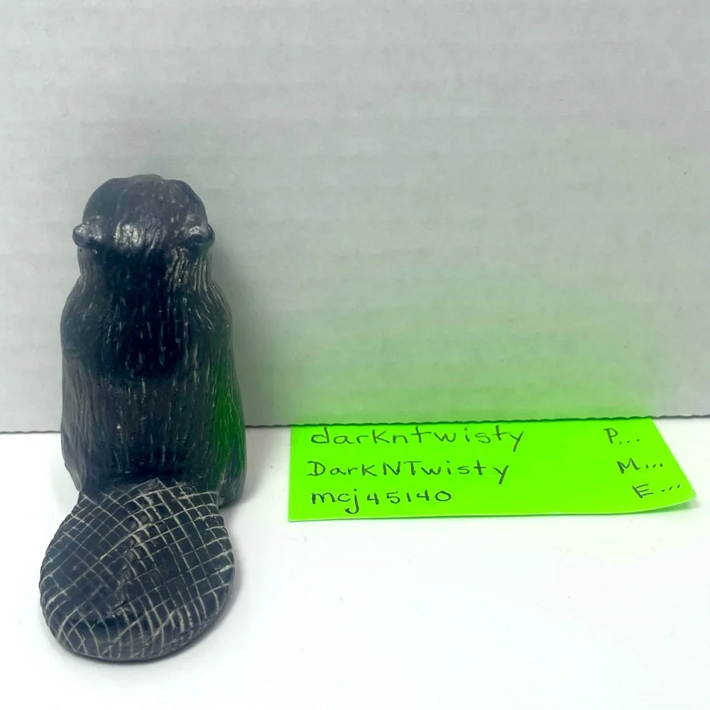 NWOT Vintage The Wolf Sculptures Canada Soapstone Beaver - Picture 4 of 16